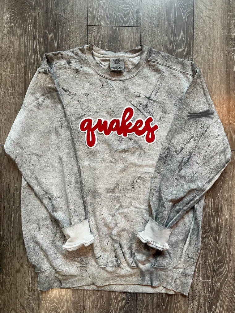 CURSIVE QUAKES - GREY DYED COMFORT COLORS CREW