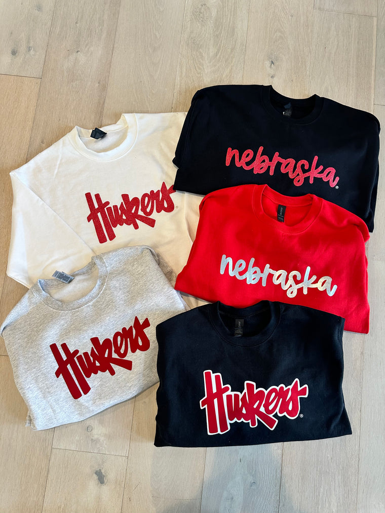 RED SPARKLE HUSKERS SCRIPT - WHITE CREW