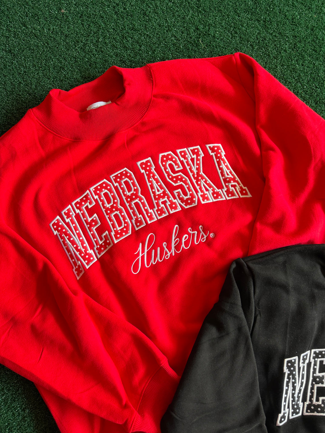 EMBROIDERED NEBRASKA HUSKERS - RED MOCKNECK
