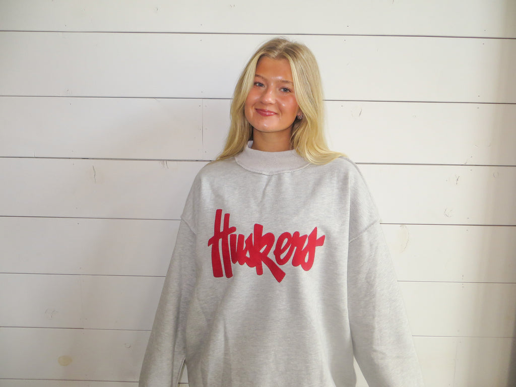 RED HUSKERS SCRIPT - GREY MOCKNECK