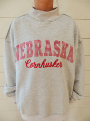 GINGHAM NEBRASKA EMBROIDERED CORNHUSKERS - GREY MOCKNECK