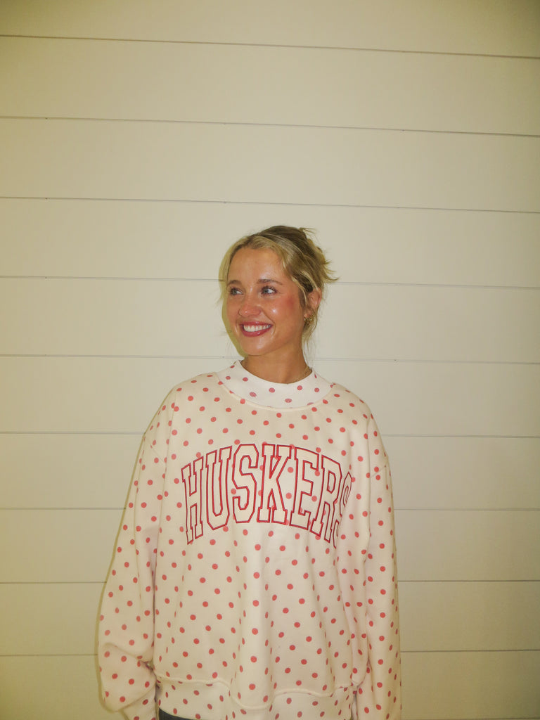 HUSKERS - RED POLKA DOT MOCKNECK