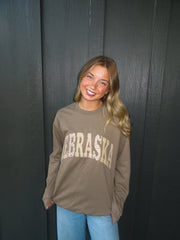 PATCHWORK NEBRASKA - TAUPE CREW