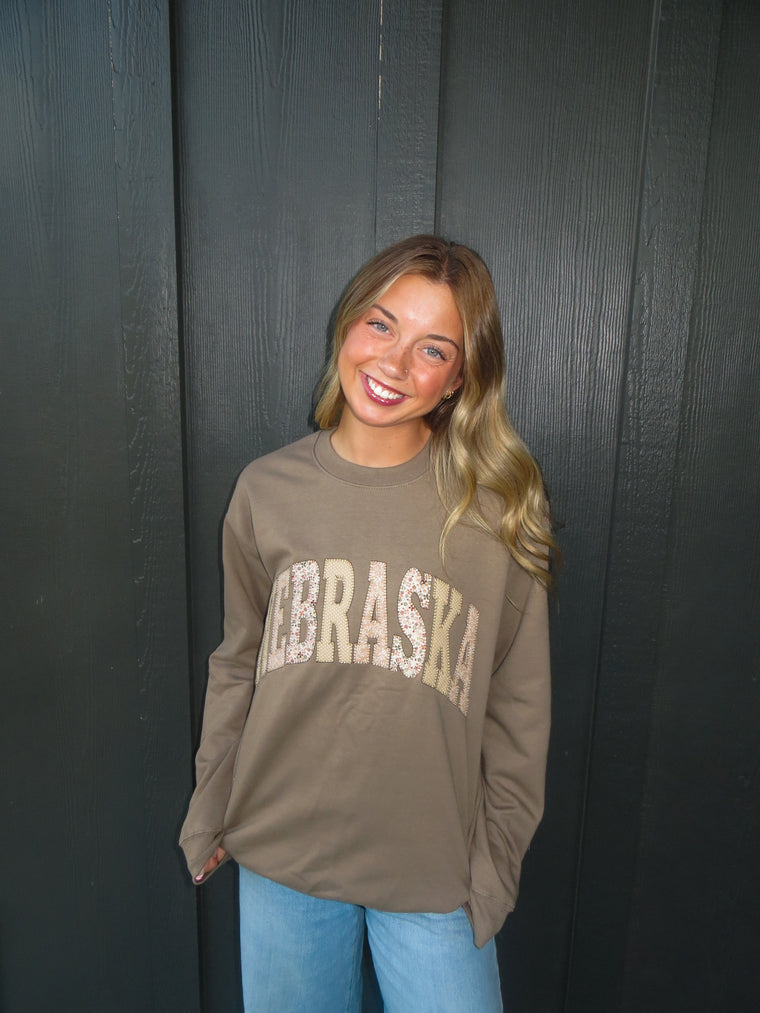 PATCHWORK NEBRASKA - TAUPE CREW