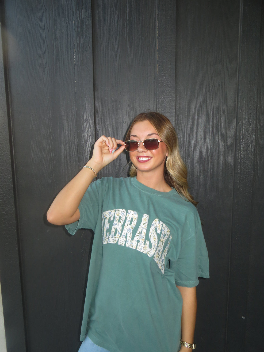 BLUE/YELLOW DITSY FLORAL NEBRASKA - GREEN TSHIRT