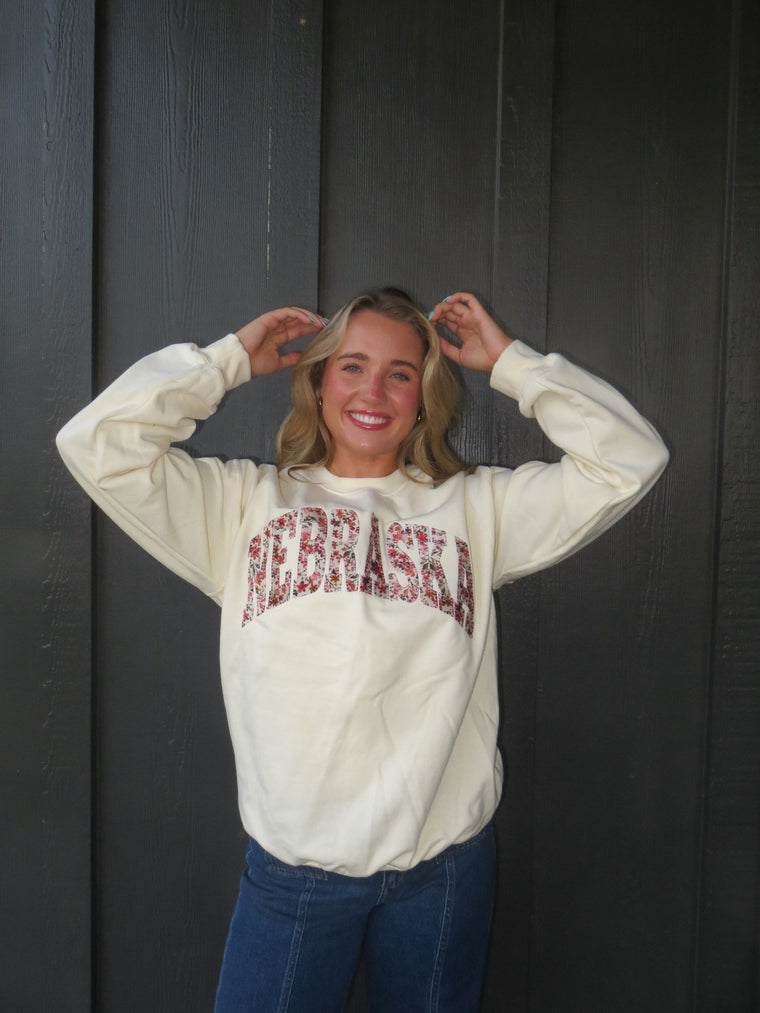 VINTAGE BERRY FLORAL NEBRASKA - IVORY CREW