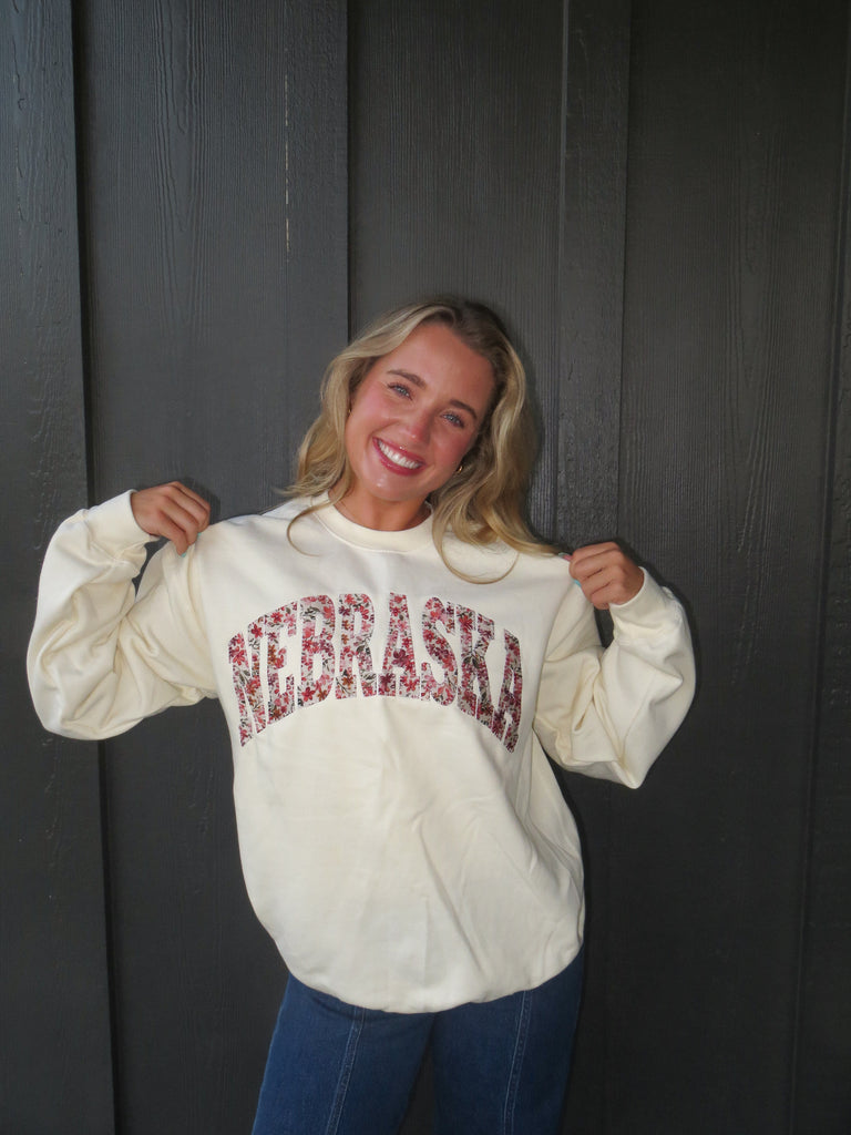 VINTAGE BERRY FLORAL NEBRASKA - IVORY CREW