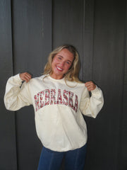 VINTAGE BERRY FLORAL NEBRASKA - IVORY CREW