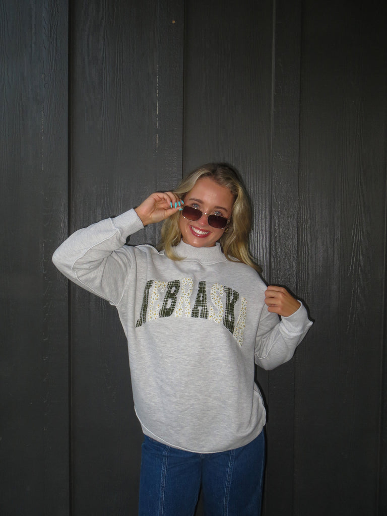 FALL PATCHWORK NEBRASKA - GREY MOCKNECK