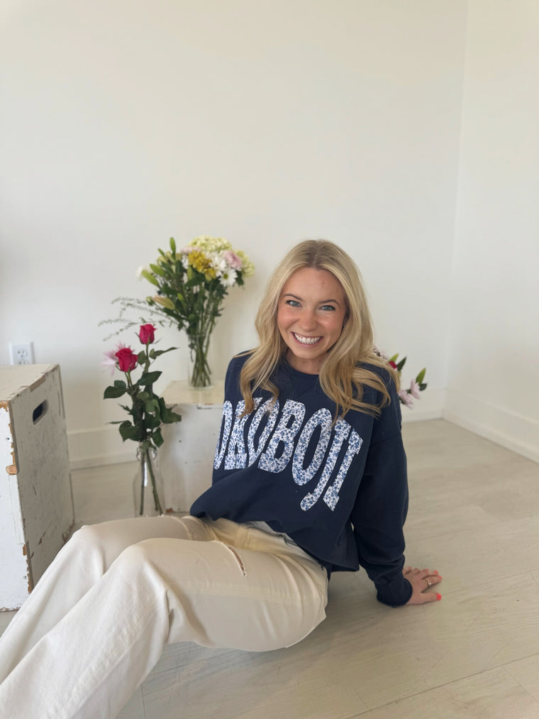 BLUE FLORAL OKOBOJI - NAVY COMFORTWASH CREW