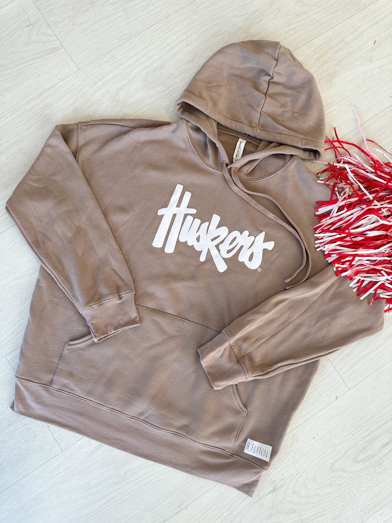 HUSKERS SCRIPT • TAN FLEECE HOODIE