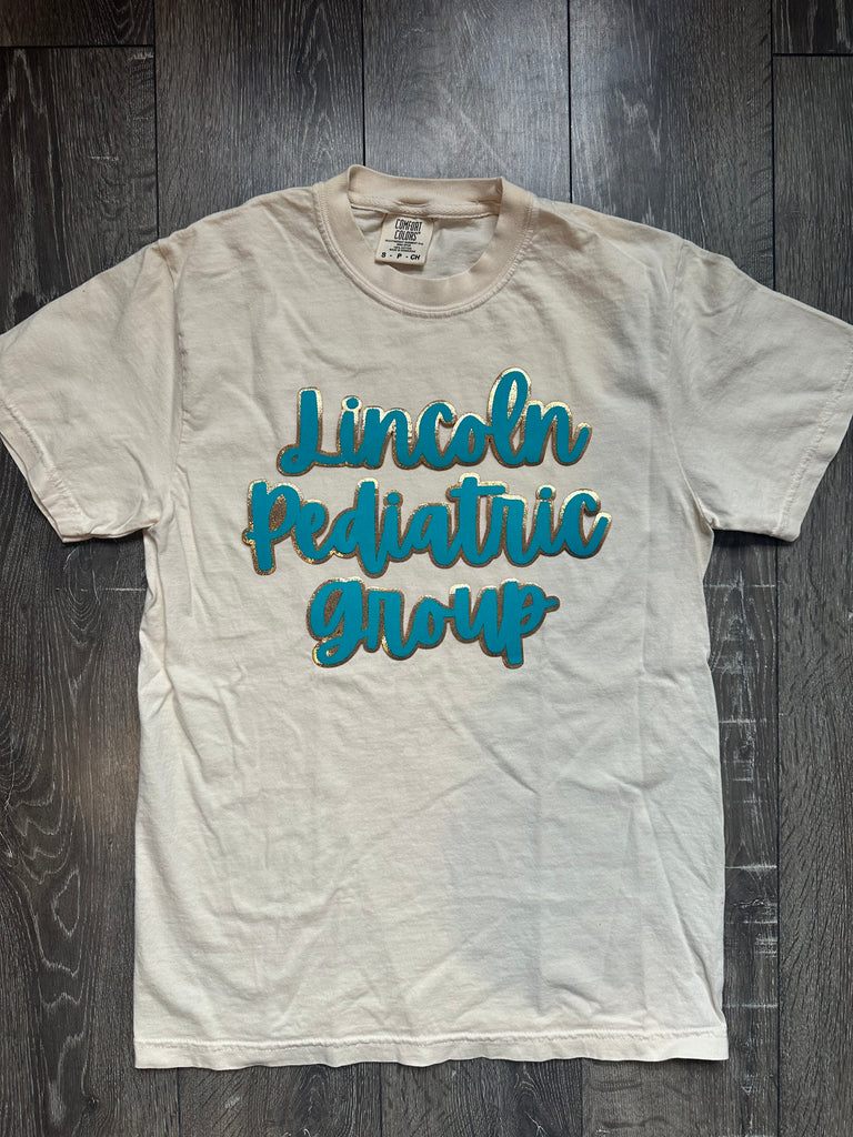 TEAL/GOLD METALLIC LINCOLN PEDIATRIC GROUP - IVORY COMFORT COLORS TEE