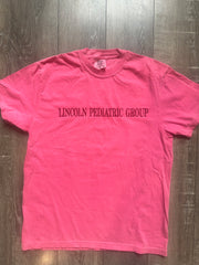 EMBROIDERED LINCOLN PEDIATRIC GROUP - CRUNCH BERRY COMFORT COLORS TEE