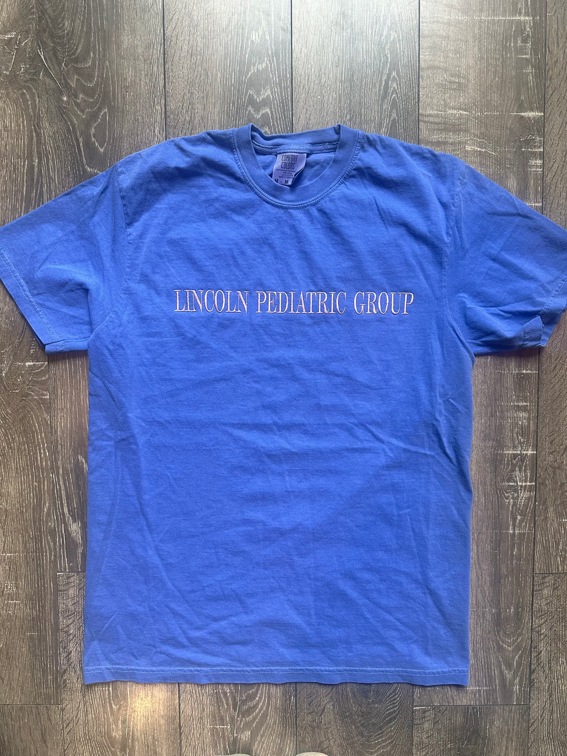 EMBROIDERED LINCOLN PEDIATRIC GROUP - BLUE COMFORT COLORS TEE