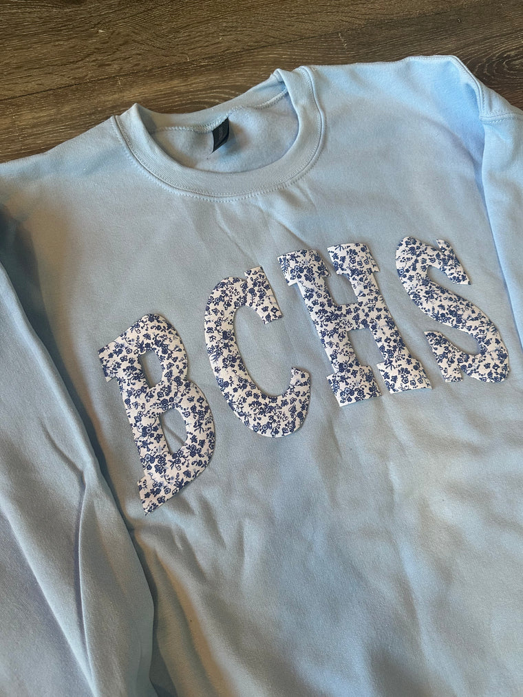 BLUE FLORAL BCHS - LIGHT BLUE CREWNECK
