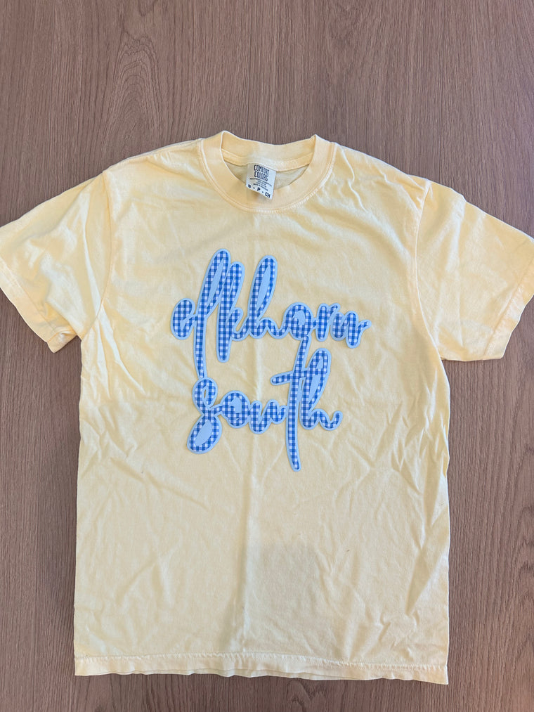 CURSIVE BLUE GINGHAM/LIGHT BLUE ELKHORN SOUTH - BANANA YELLOW TEE