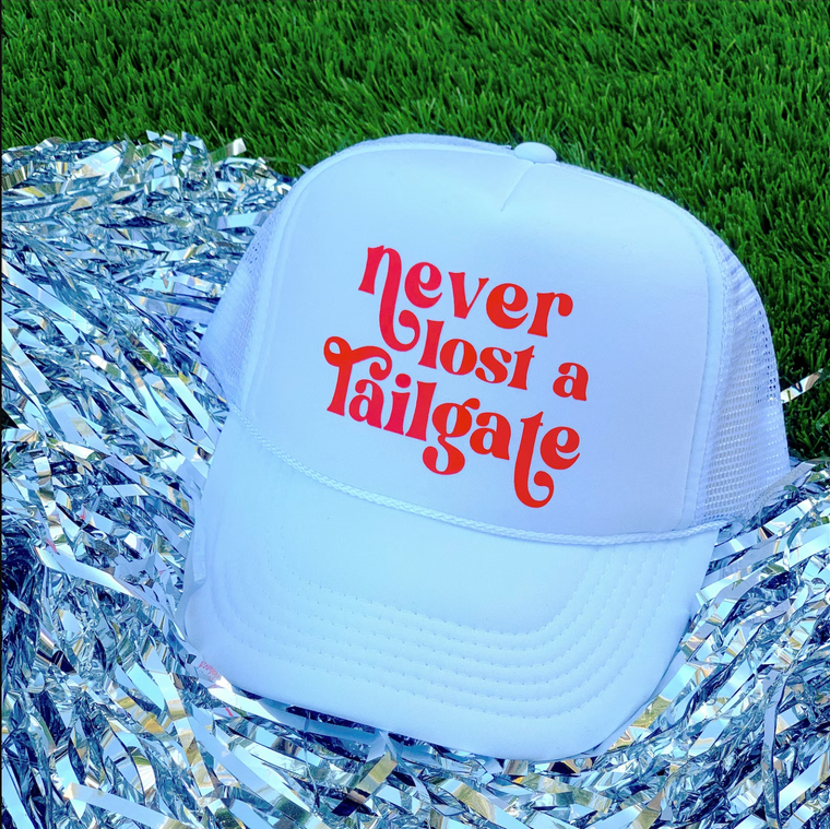 NEVER LOST A TAILGATE HAT **