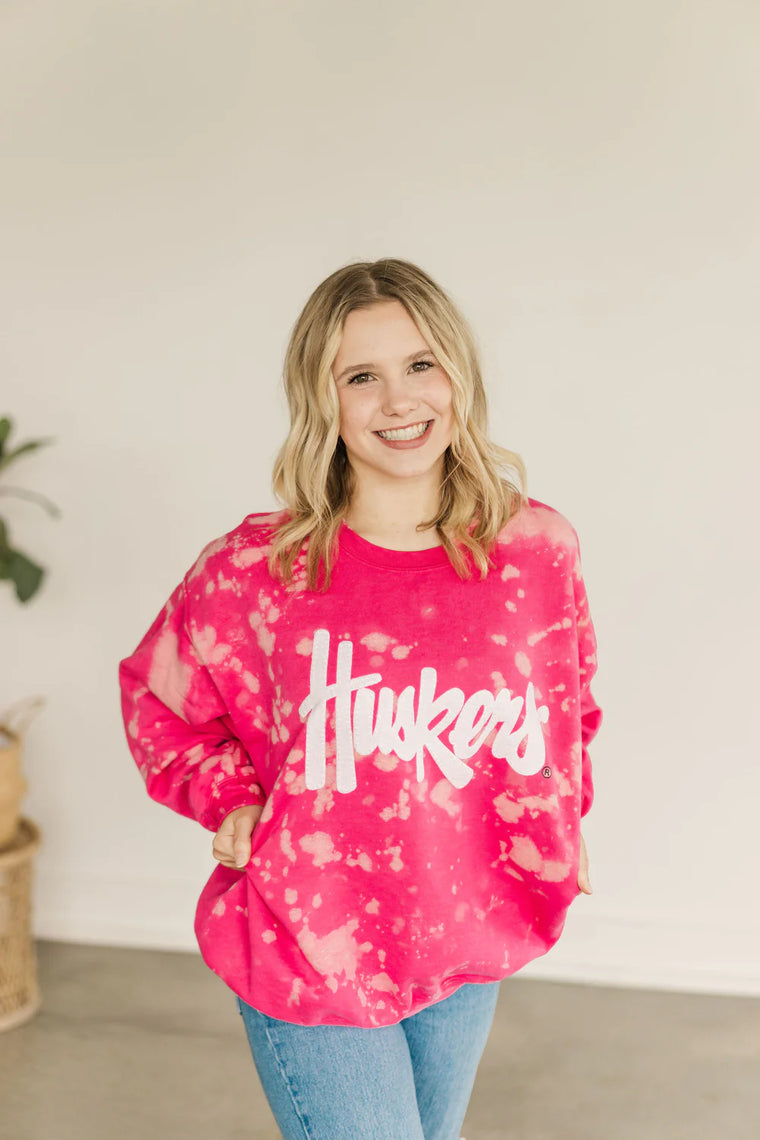 HUSKERS - PINK DYED CREW **