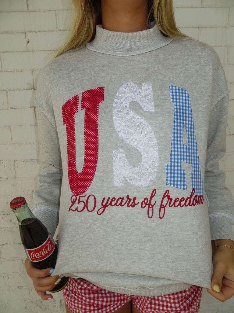 PATCHWORK USA + 250 YEARS OF FREEDOM (embroidered) - GREY MOCKNECK