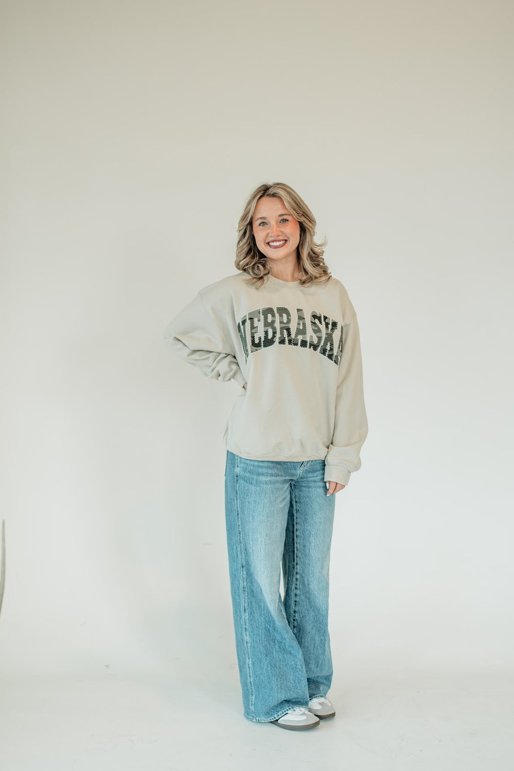 NEBRASKA (camo + white backing) - SAND CREWNECK