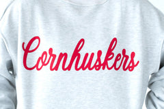RED SIGNATURE CORNHUSKERS - GREY MOCKNECK