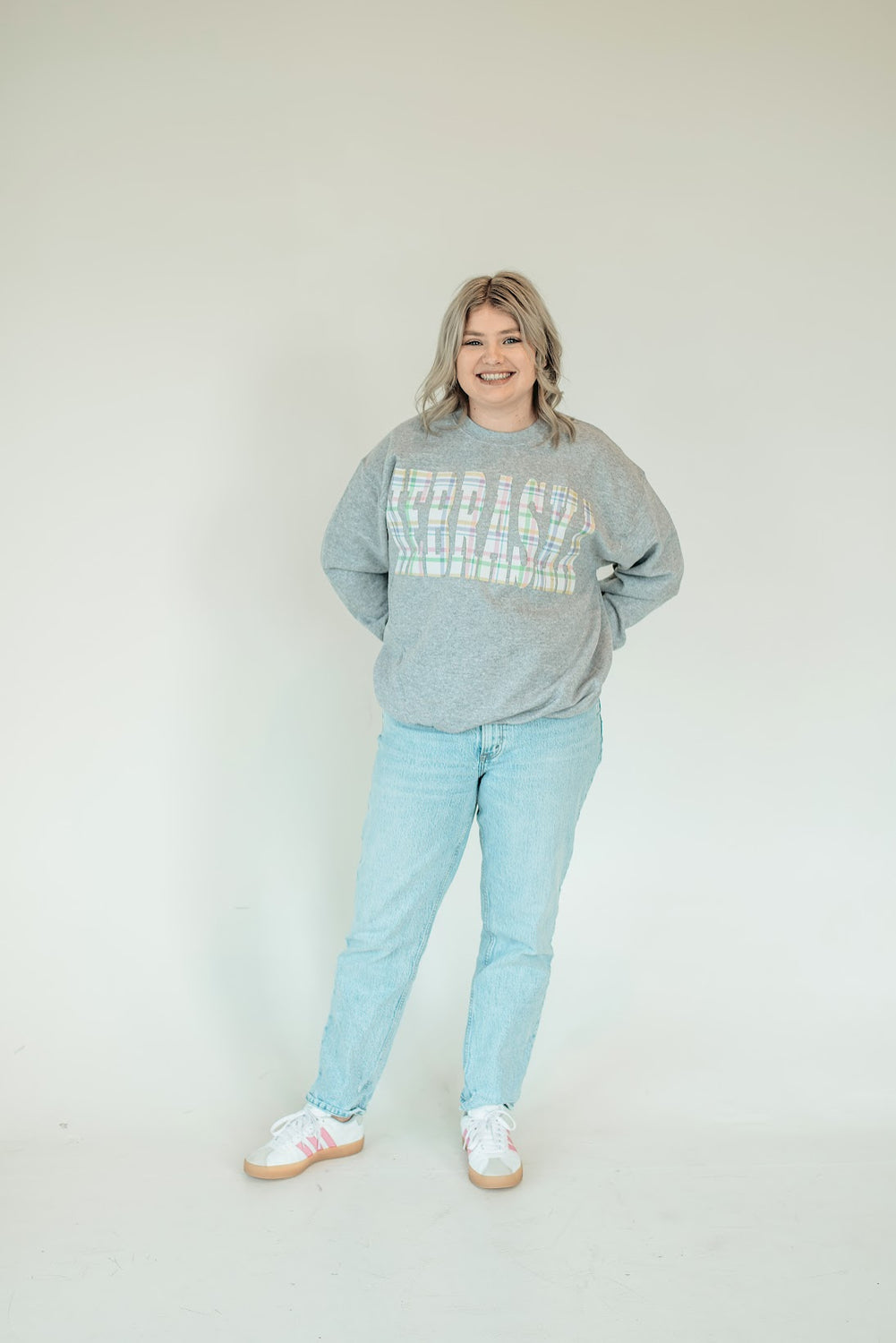 SPRING PLAID NEBRASKA - SPORT GREY CREWNECK