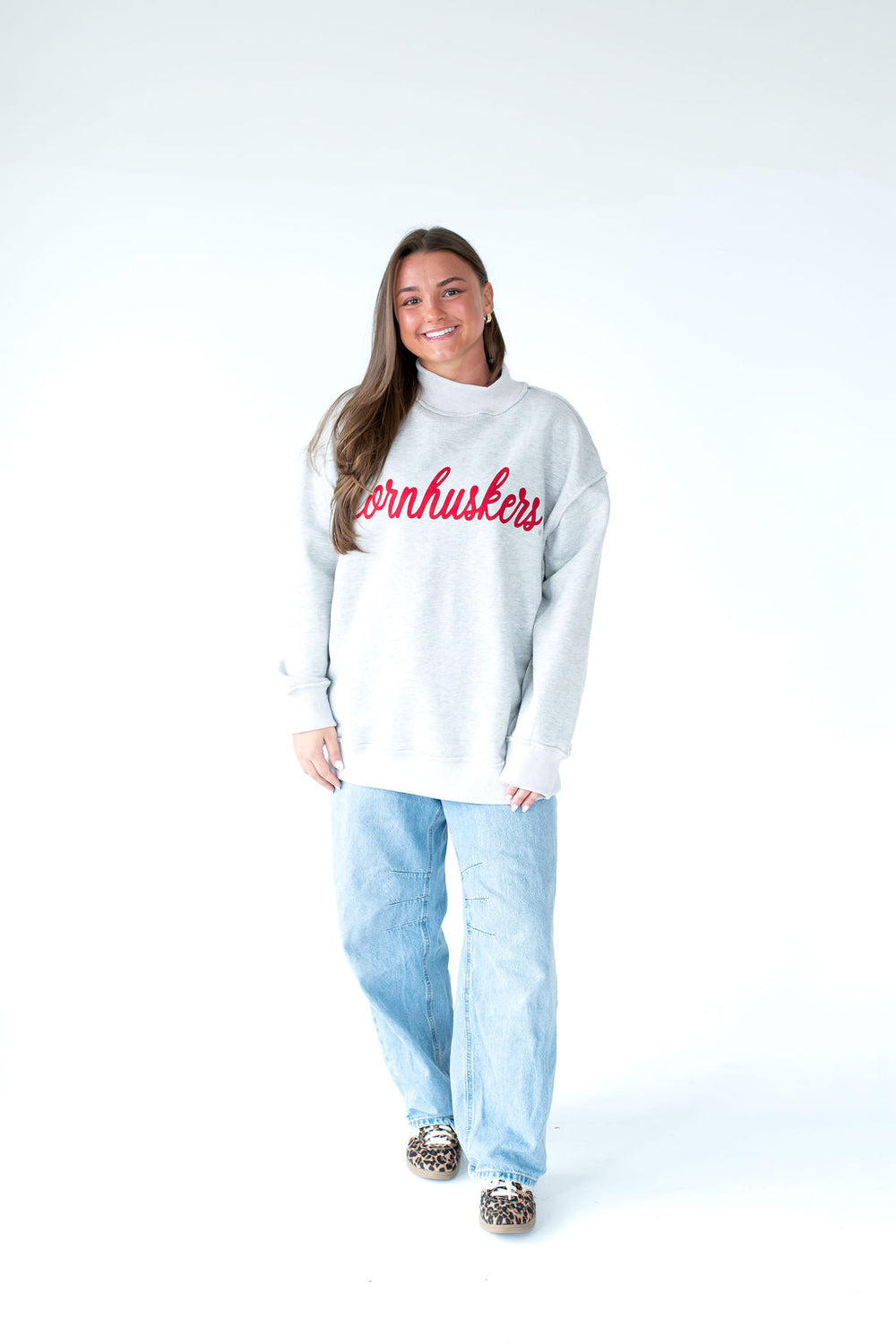 RED SIGNATURE CORNHUSKERS - GREY MOCKNECK