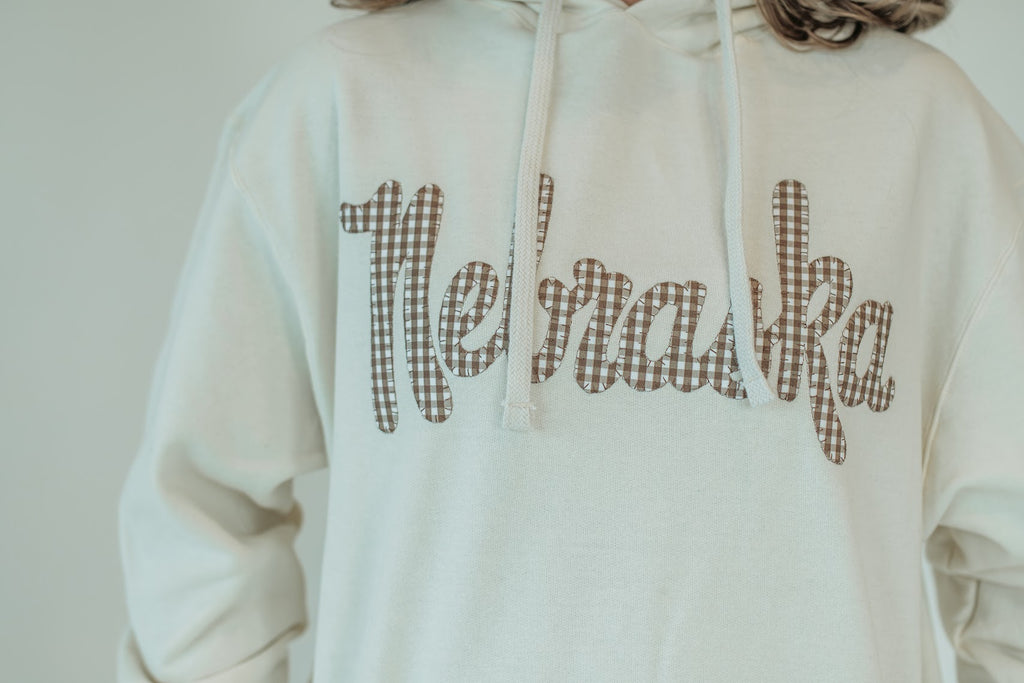 VINTAGE BROWN GINGHAM NEBRASKA - IVORY HOODIE