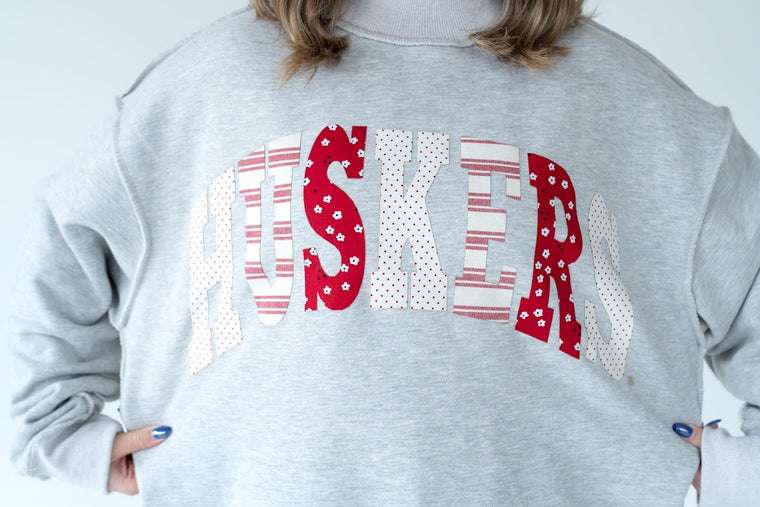 PATCHWORK HUSKERS - GREY MOCKNECK