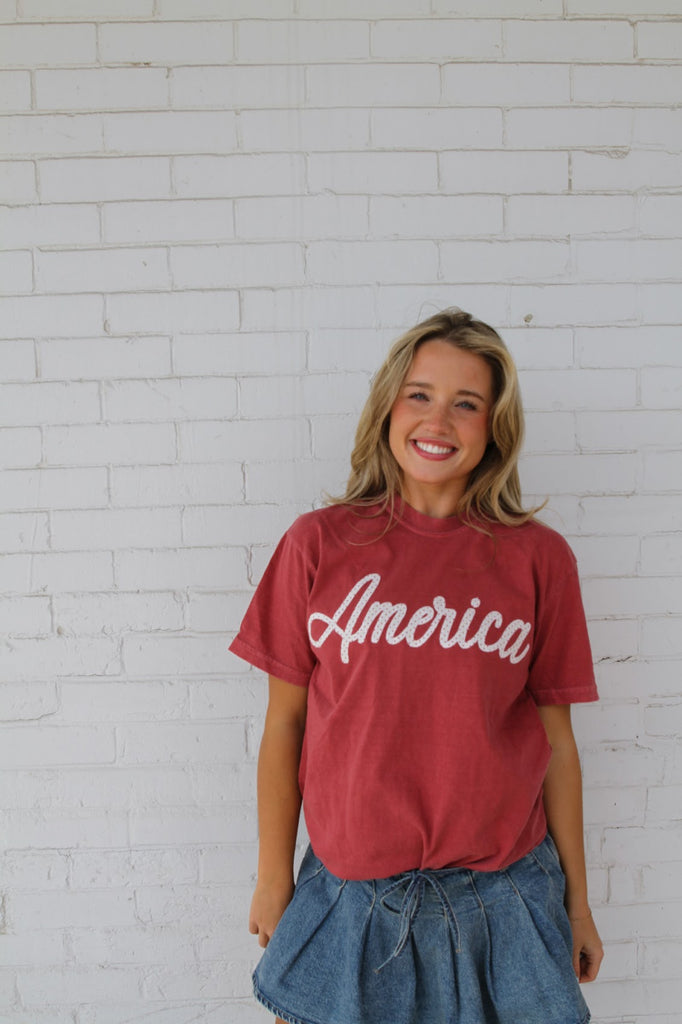 SIGNATURE AMERICA - IVORY/RED POLKA DOT - CRIMSON TSHIRT