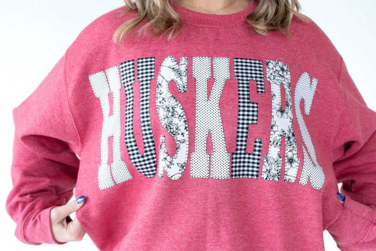 BLACK/WHITE PATCHWORK HUSKERS - SCARLET CREWNECK