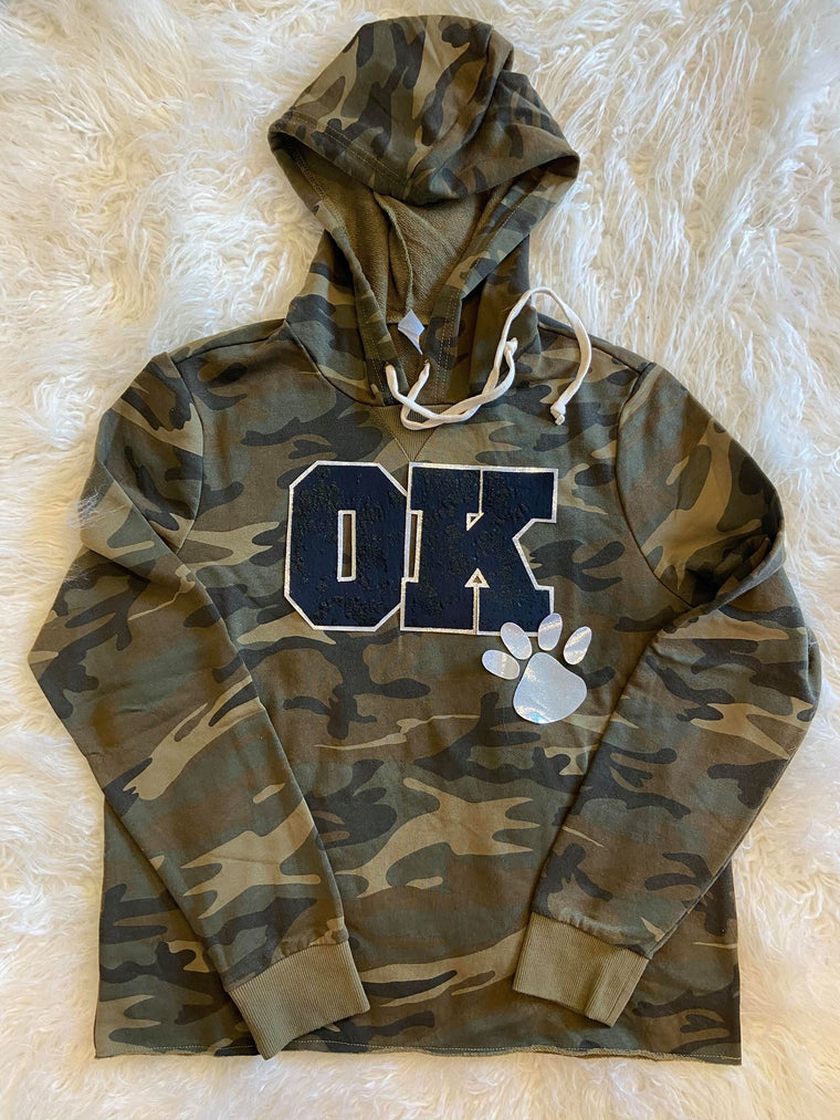 OK + PAW PRINT CAMO LIGHTWEIGHT HOODIE