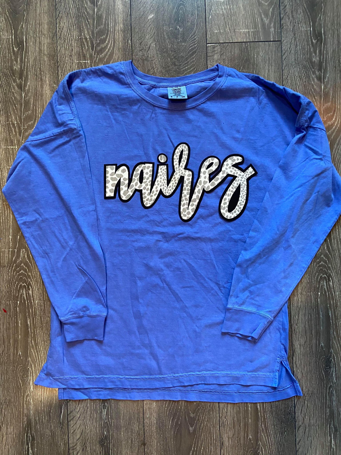 NAIRES - BLUE COMFORT COLORS LONG SLEEVE TEE