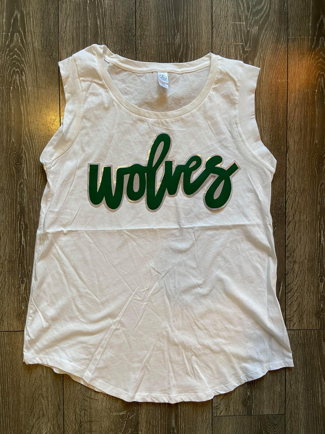 WOLVES - MUSCLE TANK