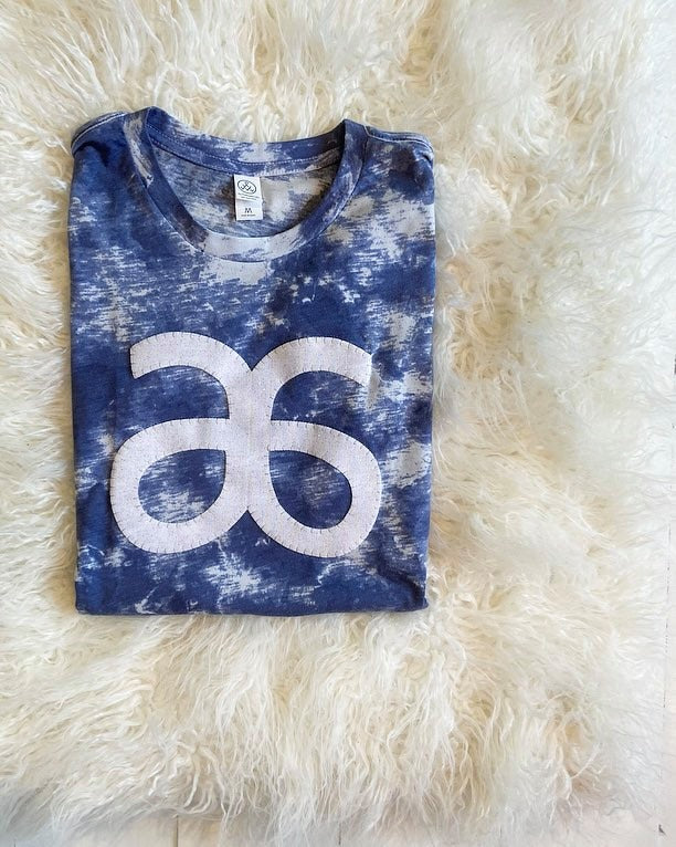 ARBONNE BLUE DYED TEE
