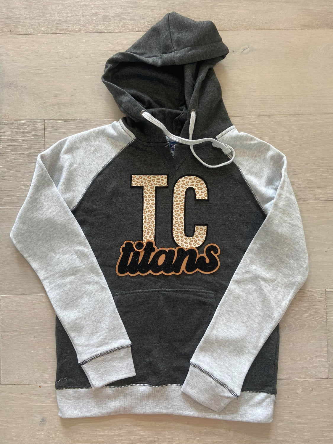 TC TITANS - COLORBLOCK HOODIE