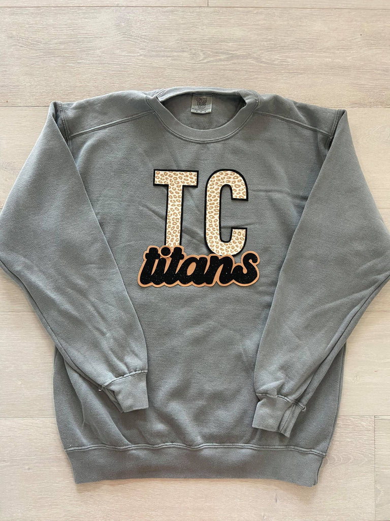 TC TITANS - GREY COMFORT COLORS CREW