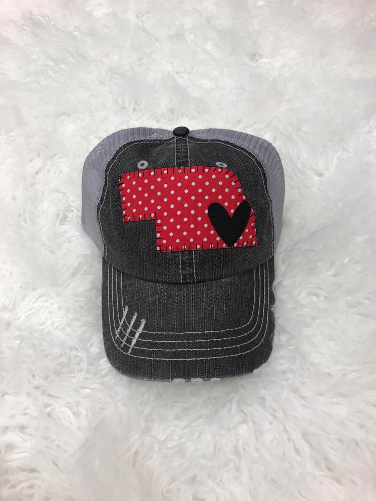 RED/ WHITE TINY POLKA STATE WITH BLACK HEART HAT
