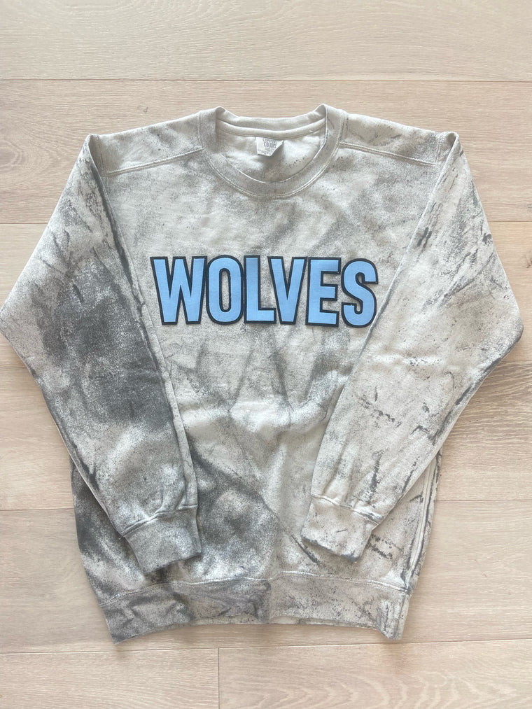 WOLVES - GREY DYED COMFORT COLORS CREW