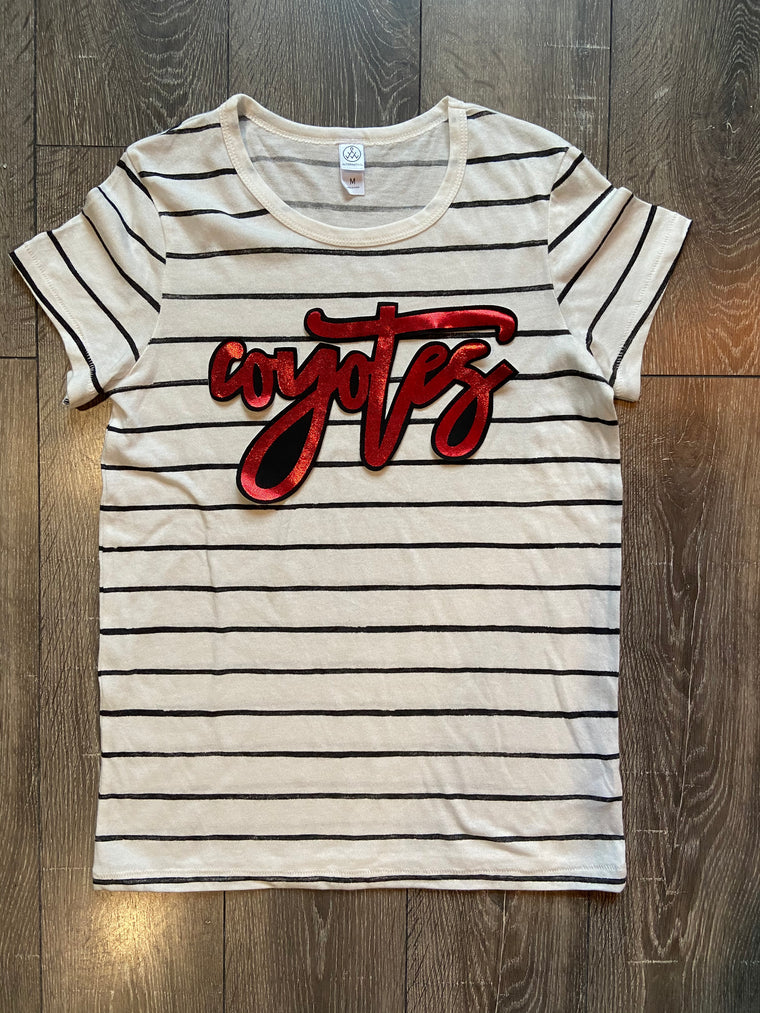 RED METALLIC COYOTES STRIPE TEE