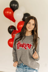 HUSKERS SCRIPT - GREY FLEECE CREW