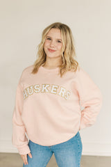 CHENILLE HUSKERS - PINK SUEDED CREW