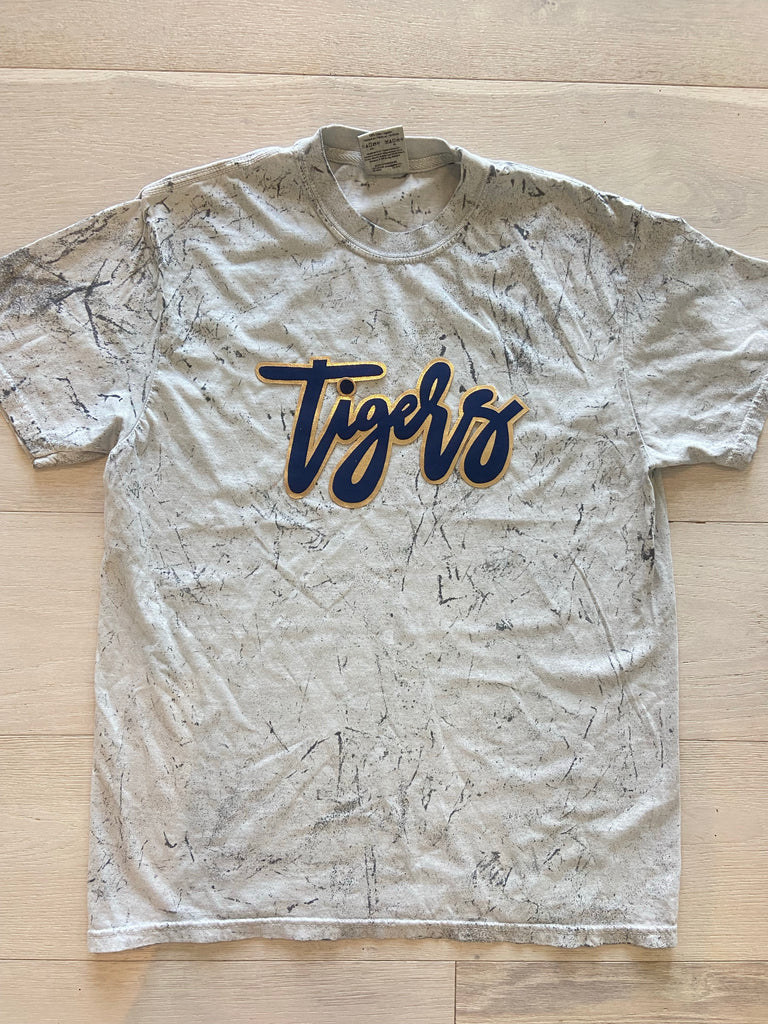 TIGERS - GREY DYED COMFORT COLORS TEE