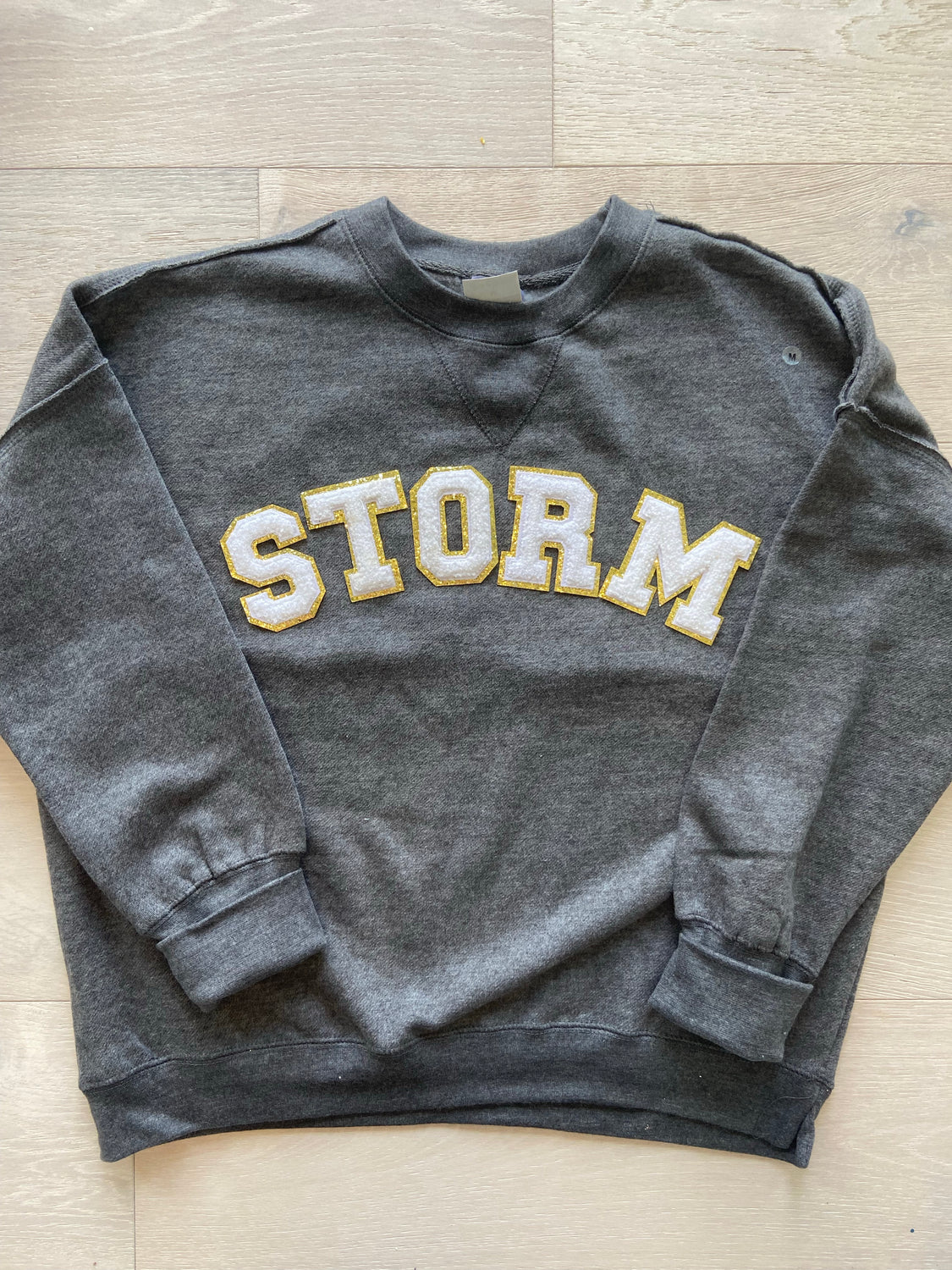 CHENILLE STORM - GREY SUEDED CREW