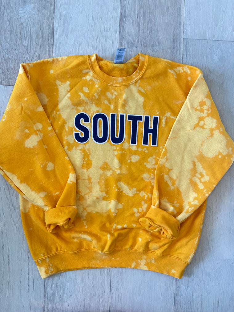 SOUTH - GOLD DYED CREW