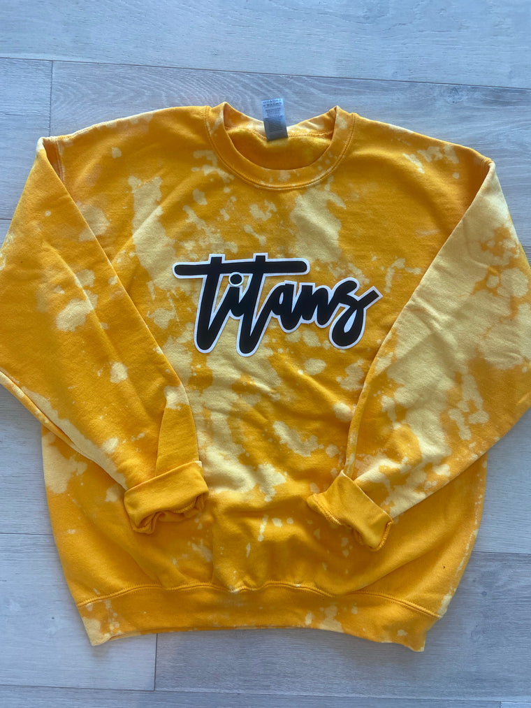 TITANS - GOLD DYED CREW