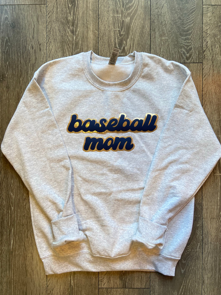 BASEBALL MOM - GREY GILDAN CREW