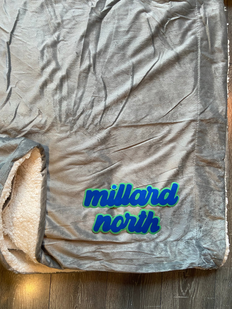 MILLARD NORTH - GREY SHERPA BLANKET
