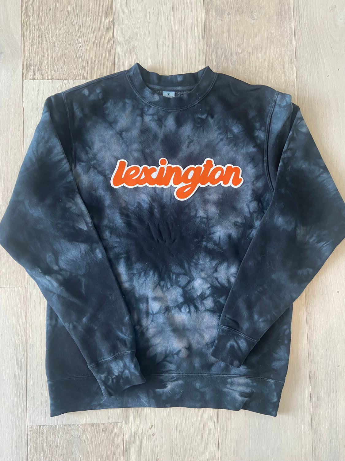 LEXINGTON - BLACK DYED CREW