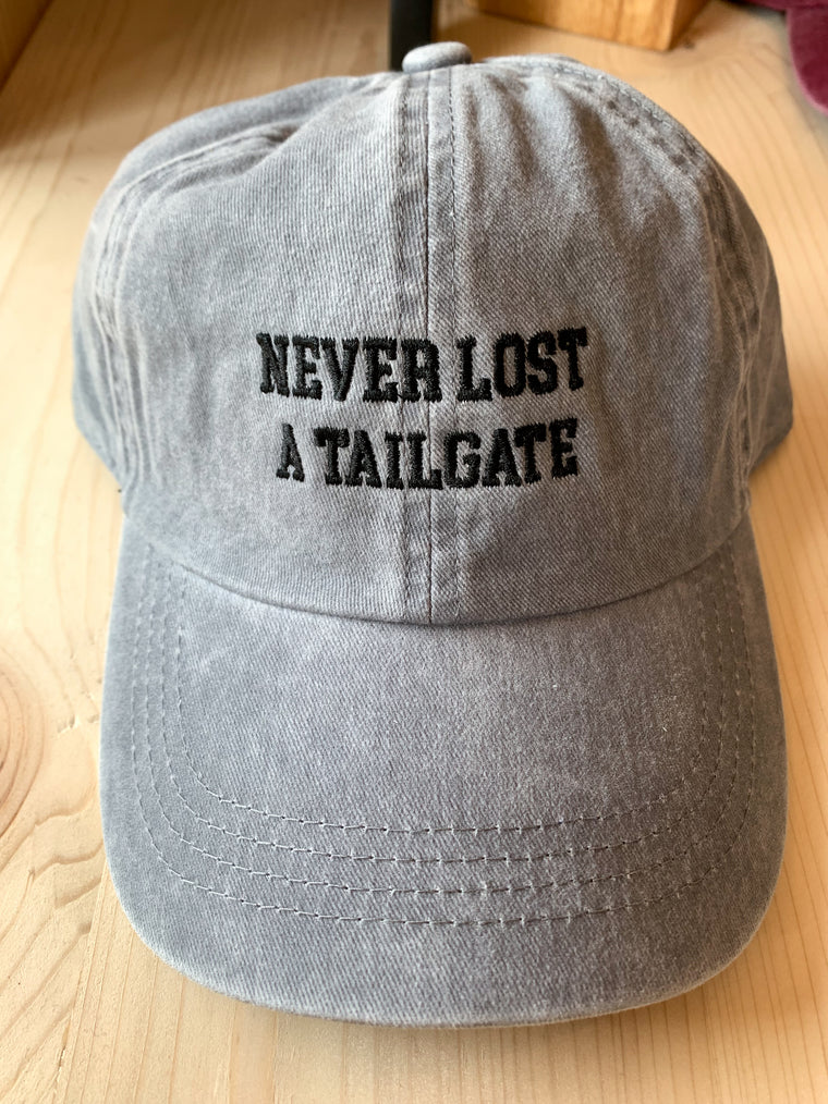 NEVER LOST A TAILGATE HAT